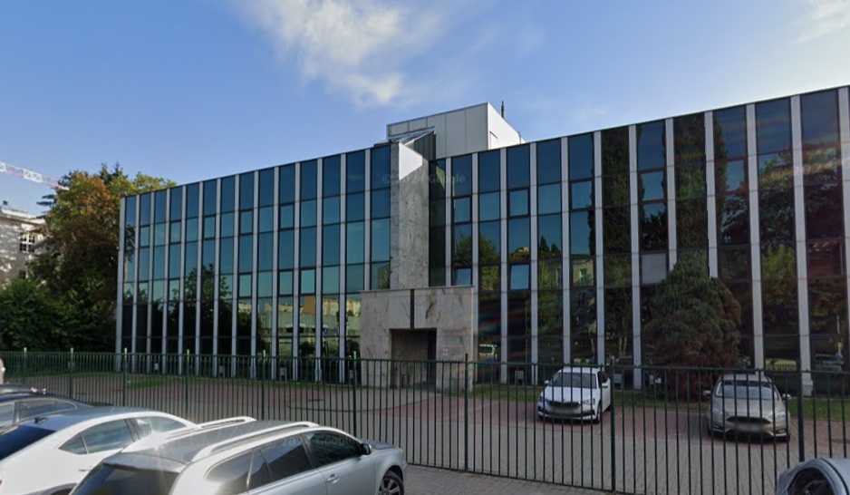Media gallery image 55